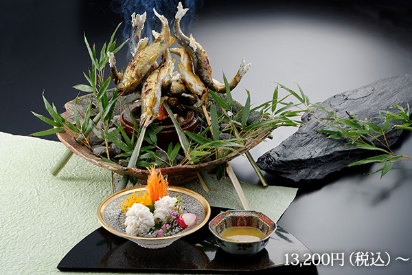 天竜産鮎とハモのコース