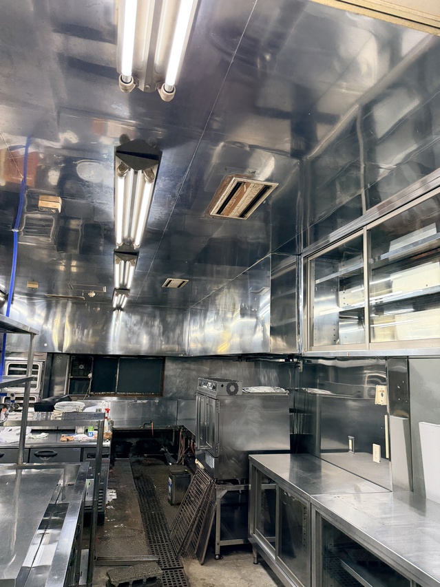 調理場全体.jpg